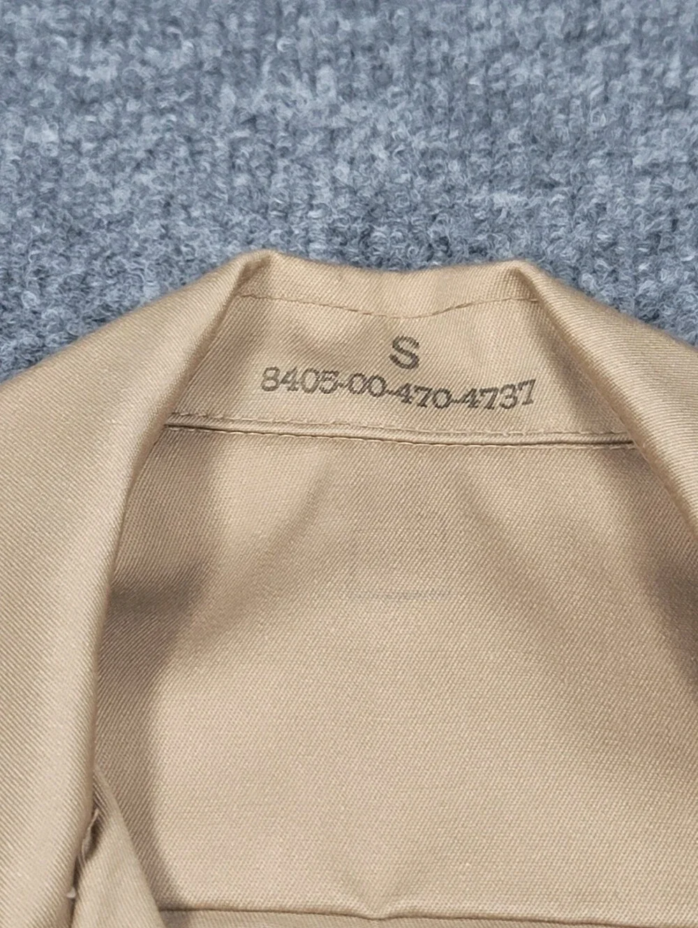 Vintage 70’s US Army Khaki Tan No Ptches Dress Shirt Size S